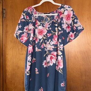 🩷 Sami & Jo 2X Flutter Sleeve Blouse. Floral. Like new!